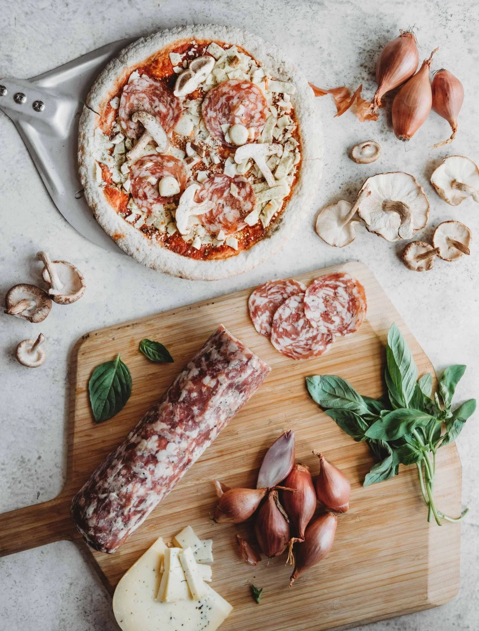 BLACK TRUFFLE SALAMI PIZZA