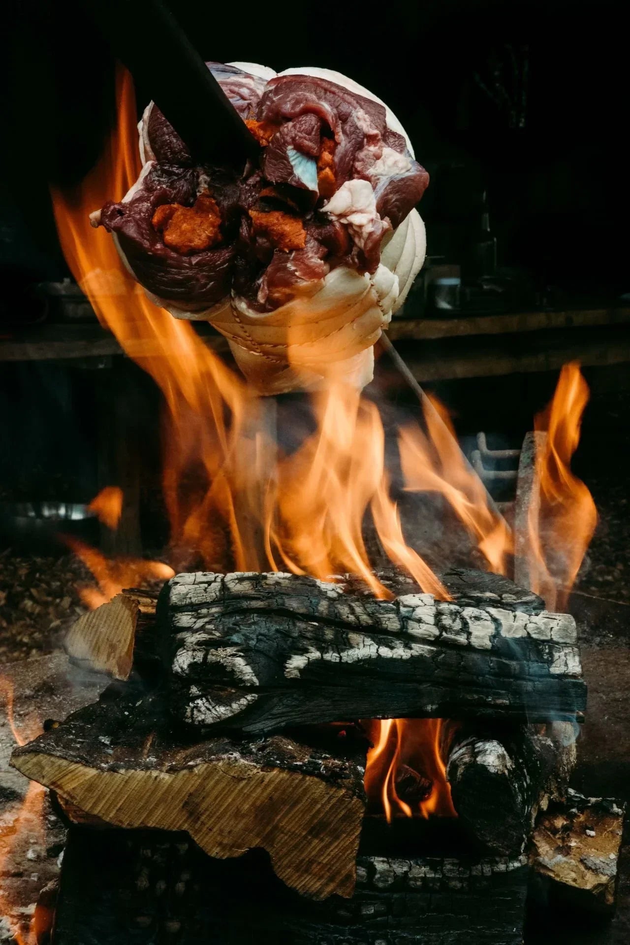 NDUJA STUFFED VENISON HAUNCH WITH PORK SKIN CRUST